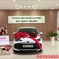 Giao xe Toyota tại Hà Tĩnh - Phạm Thuý Quyên